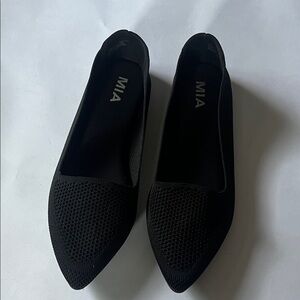 MIA Black Pointed Knit Slip-On Flats
